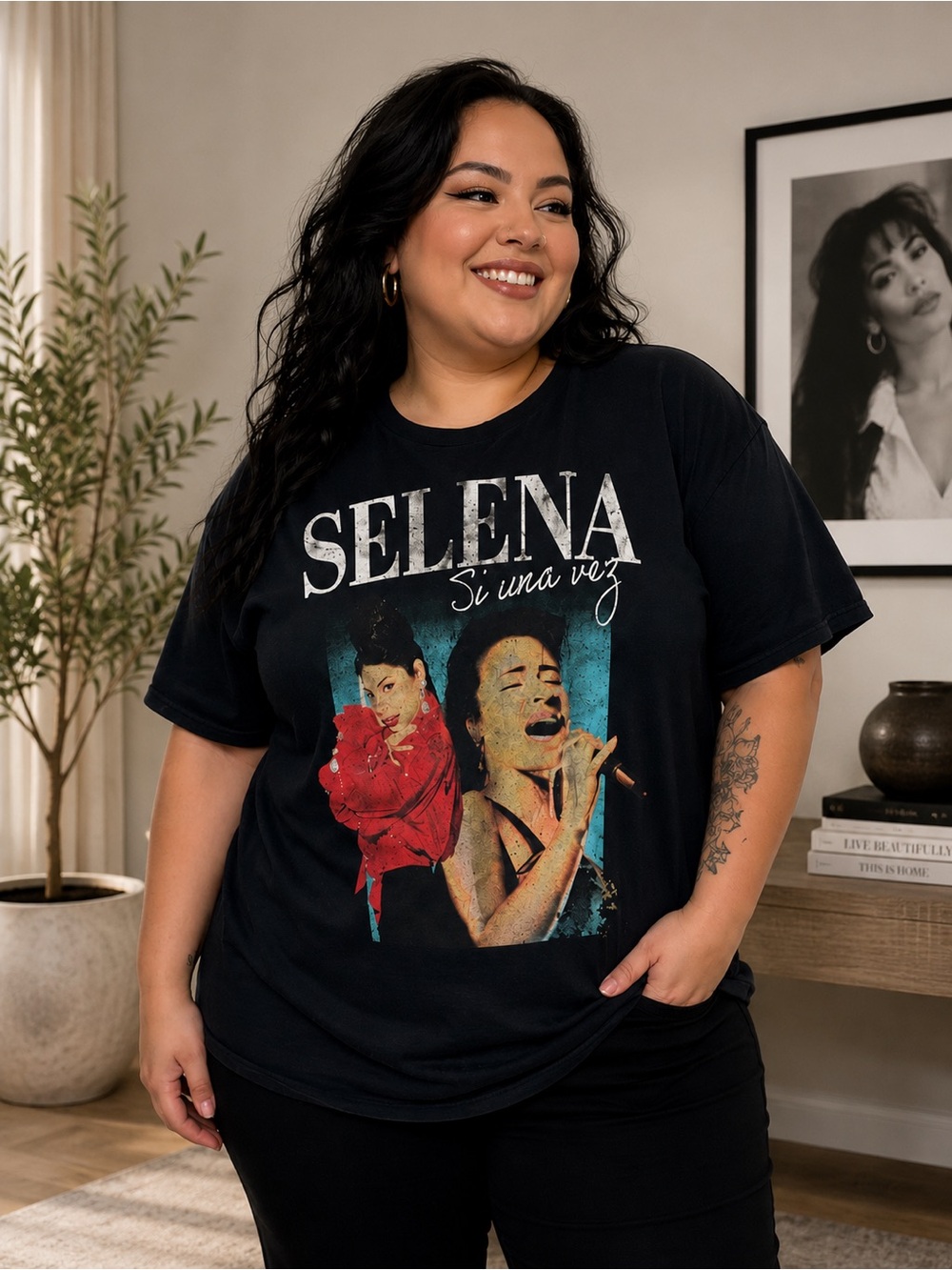 Selena Si Una Vez Graphic Tee - Black Women’s Short Sleeve Top